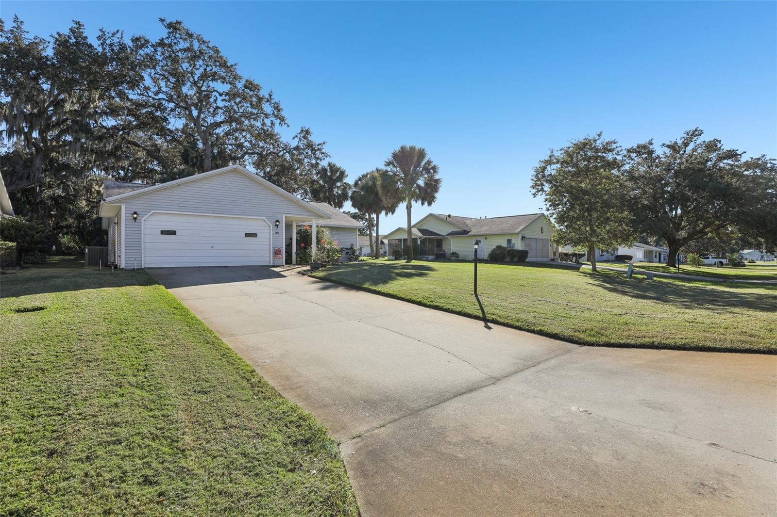 304 BRIGADOON CIR, LEESBURG, FL — photo 11