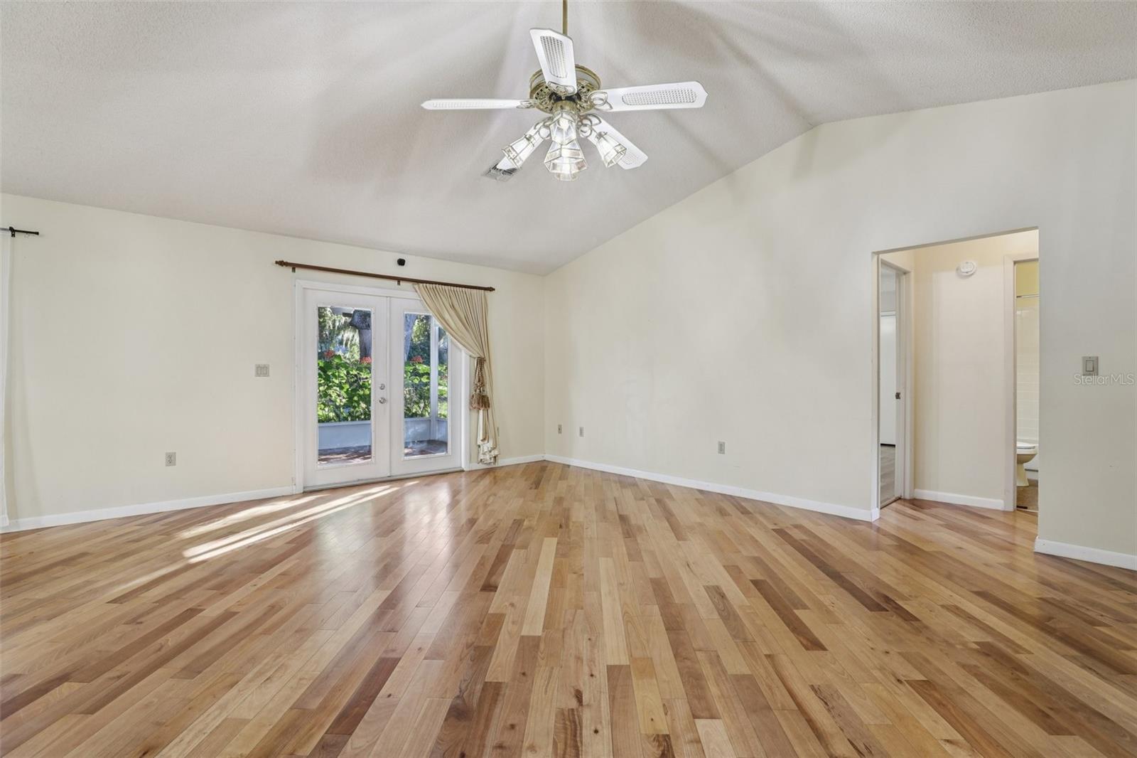 304 BRIGADOON CIR, LEESBURG, FL — photo 19