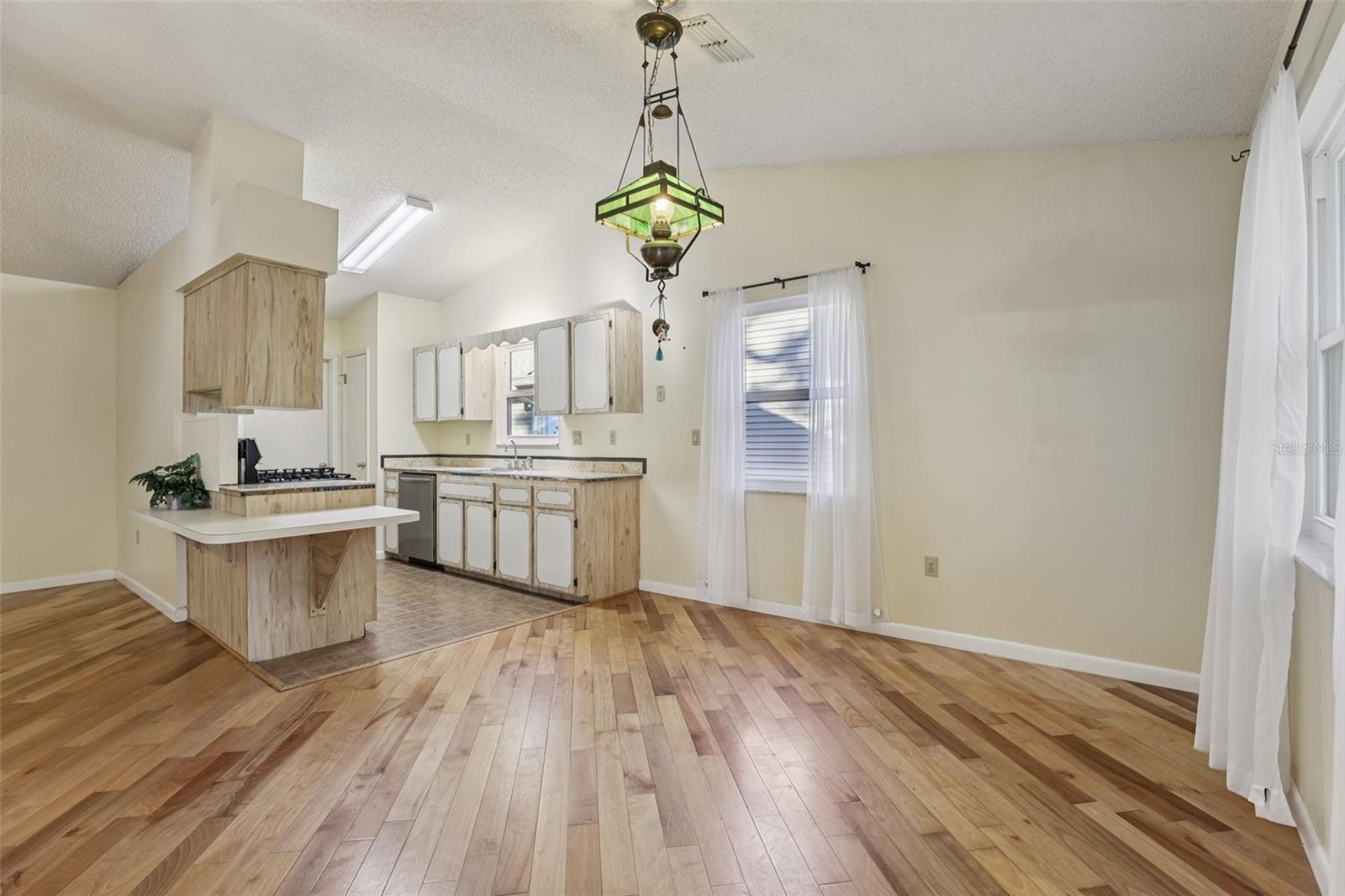 304 BRIGADOON CIR, LEESBURG, FL — photo 27