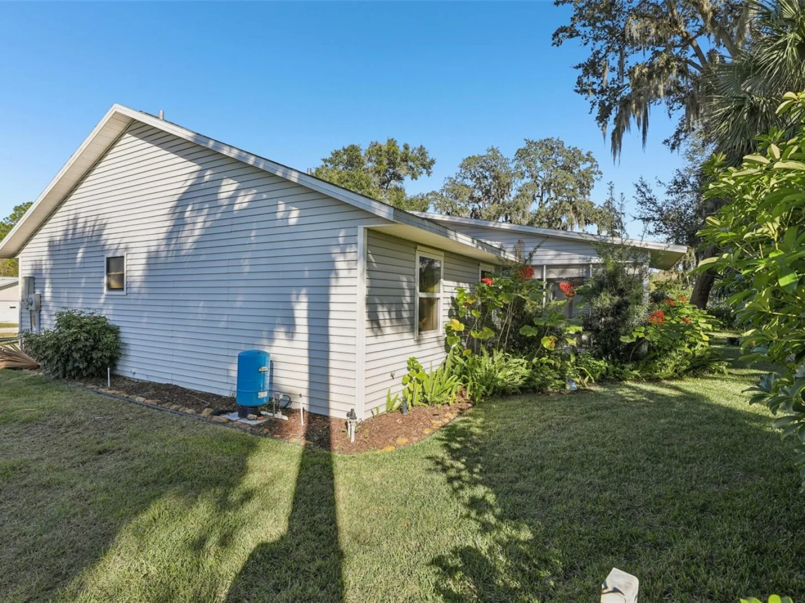 304 BRIGADOON CIR, LEESBURG, FL — photo 67