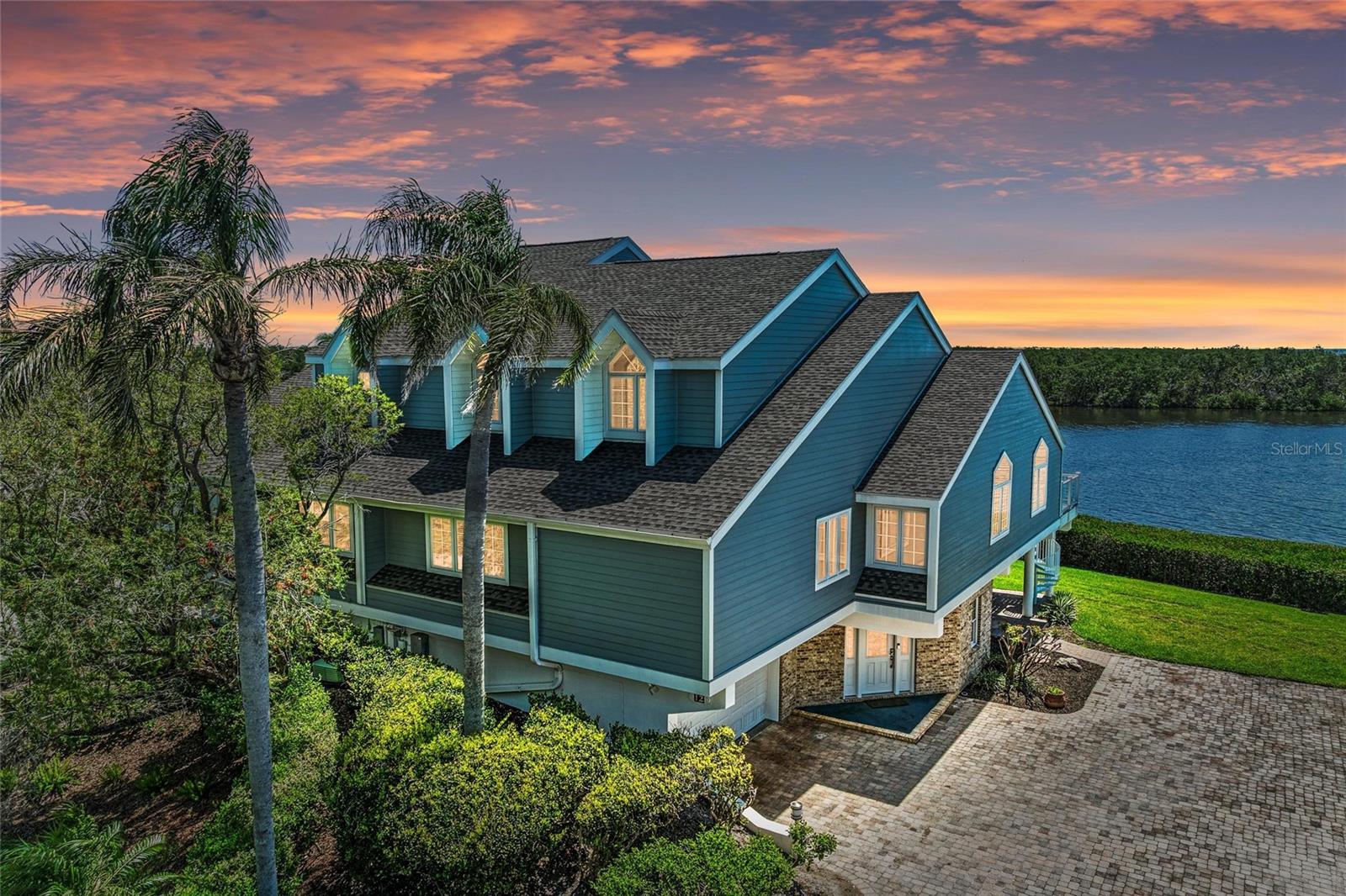 12 TIDY ISLAND BLVD, BRADENTON, FL