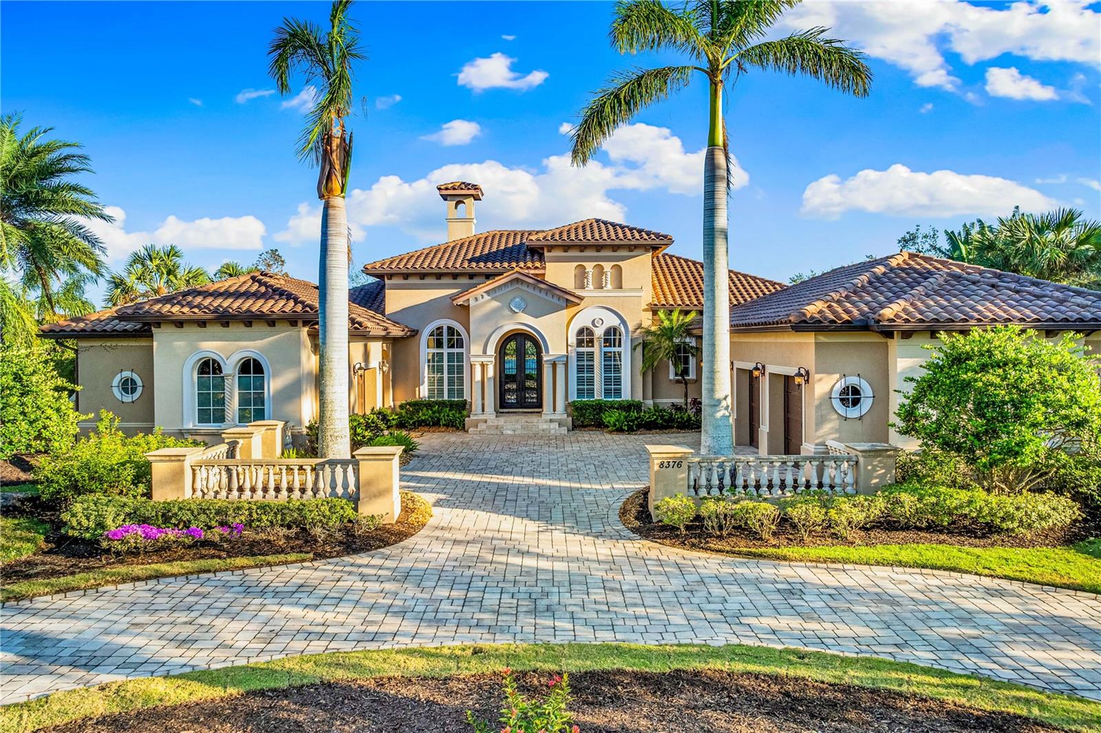 8376 CATAMARAN CIR, LAKEWOOD RANCH, FL — photo 3