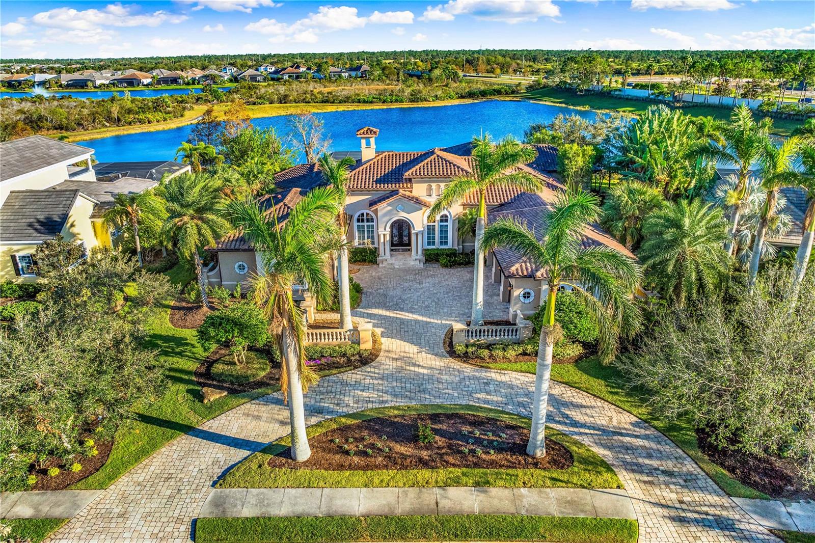 8376 CATAMARAN CIR, LAKEWOOD RANCH, FL — photo 4