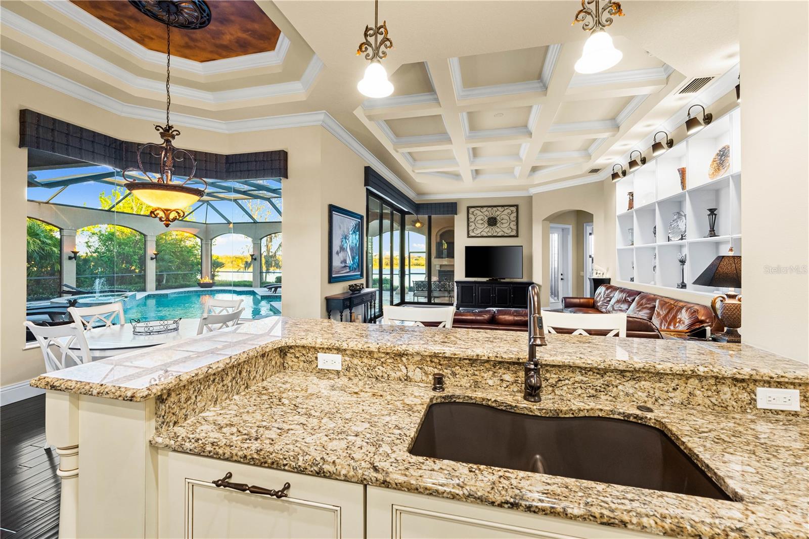 8376 CATAMARAN CIR, LAKEWOOD RANCH, FL — photo 24