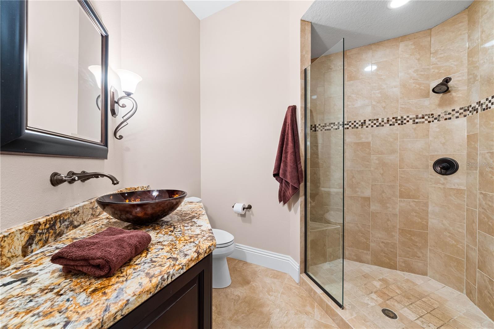 8376 CATAMARAN CIR, LAKEWOOD RANCH, FL — photo 52