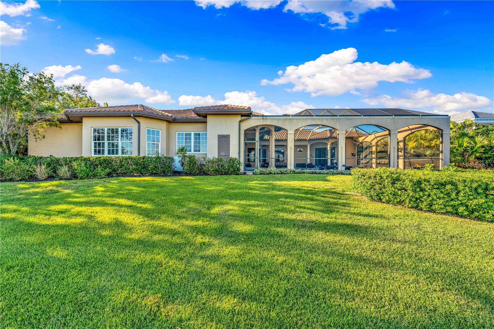 8376 CATAMARAN CIR, LAKEWOOD RANCH, FL — photo 70