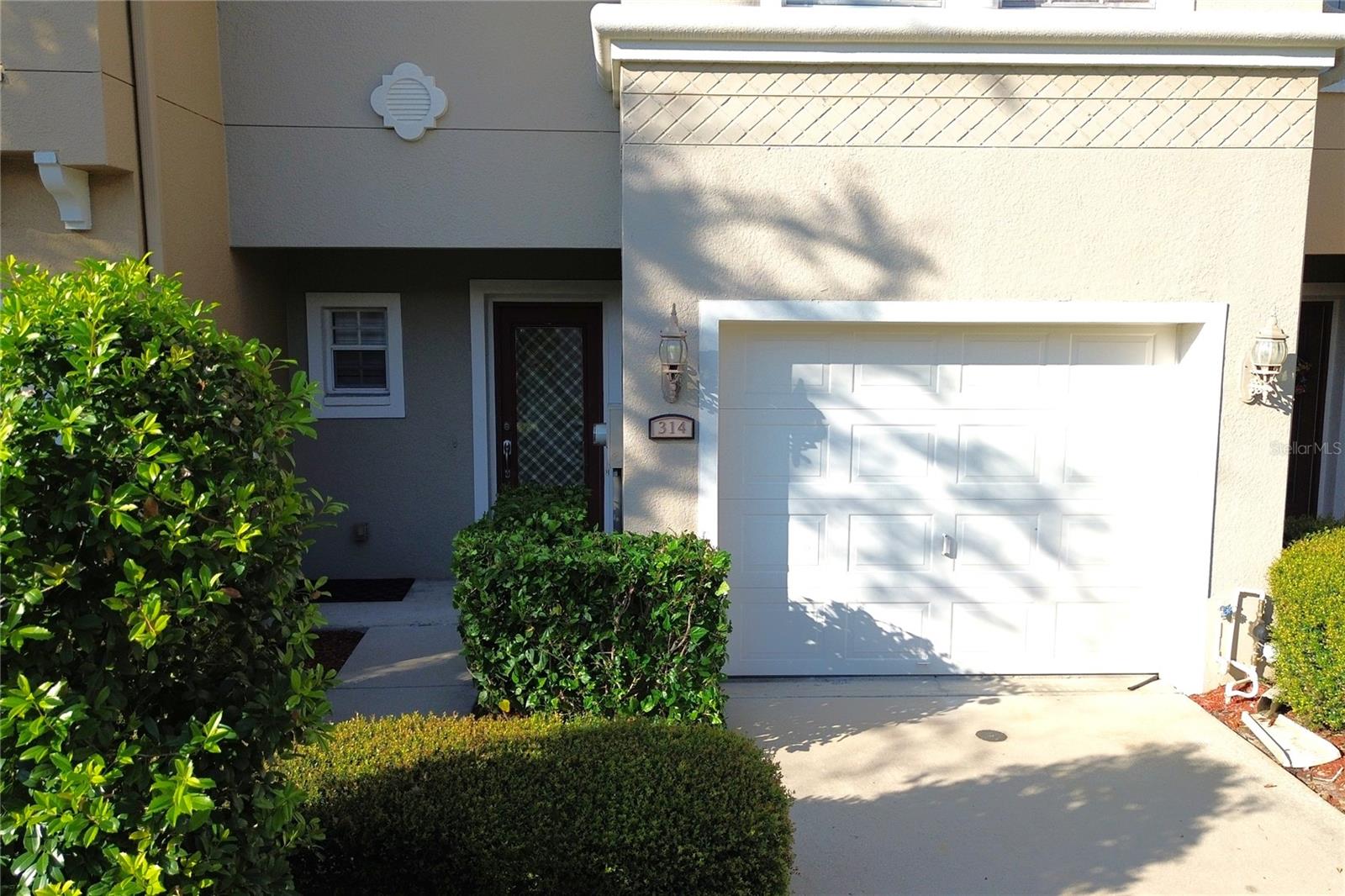 314 SUMMER CLOUDS PL, BRANDON, FL — photo 2