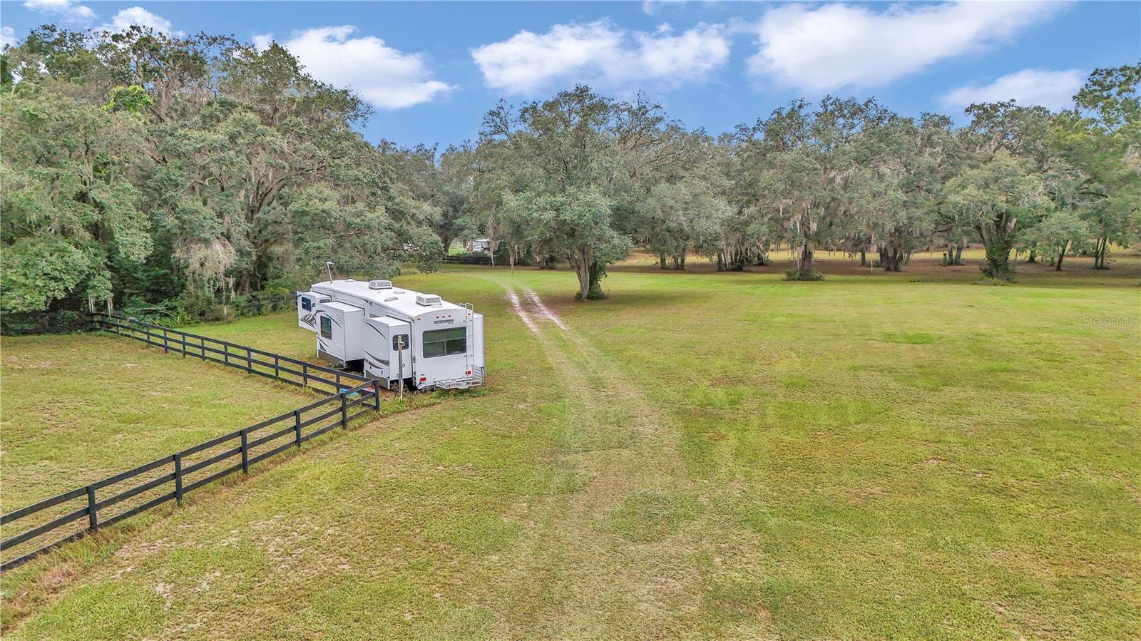 19597 SE 70TH LN, MORRISTON, FL — photo 4