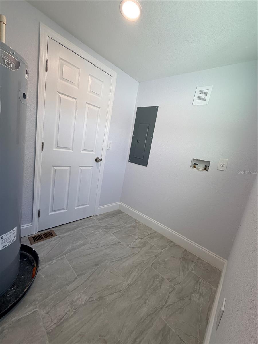 8508 N ROME AVE, TAMPA, FL — photo 20