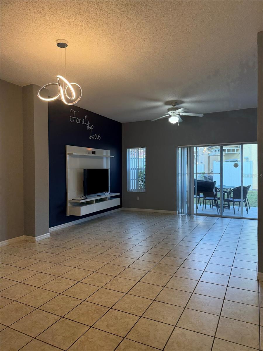 1090 PARK RIDGE CIR, KISSIMMEE, FL — photo 7