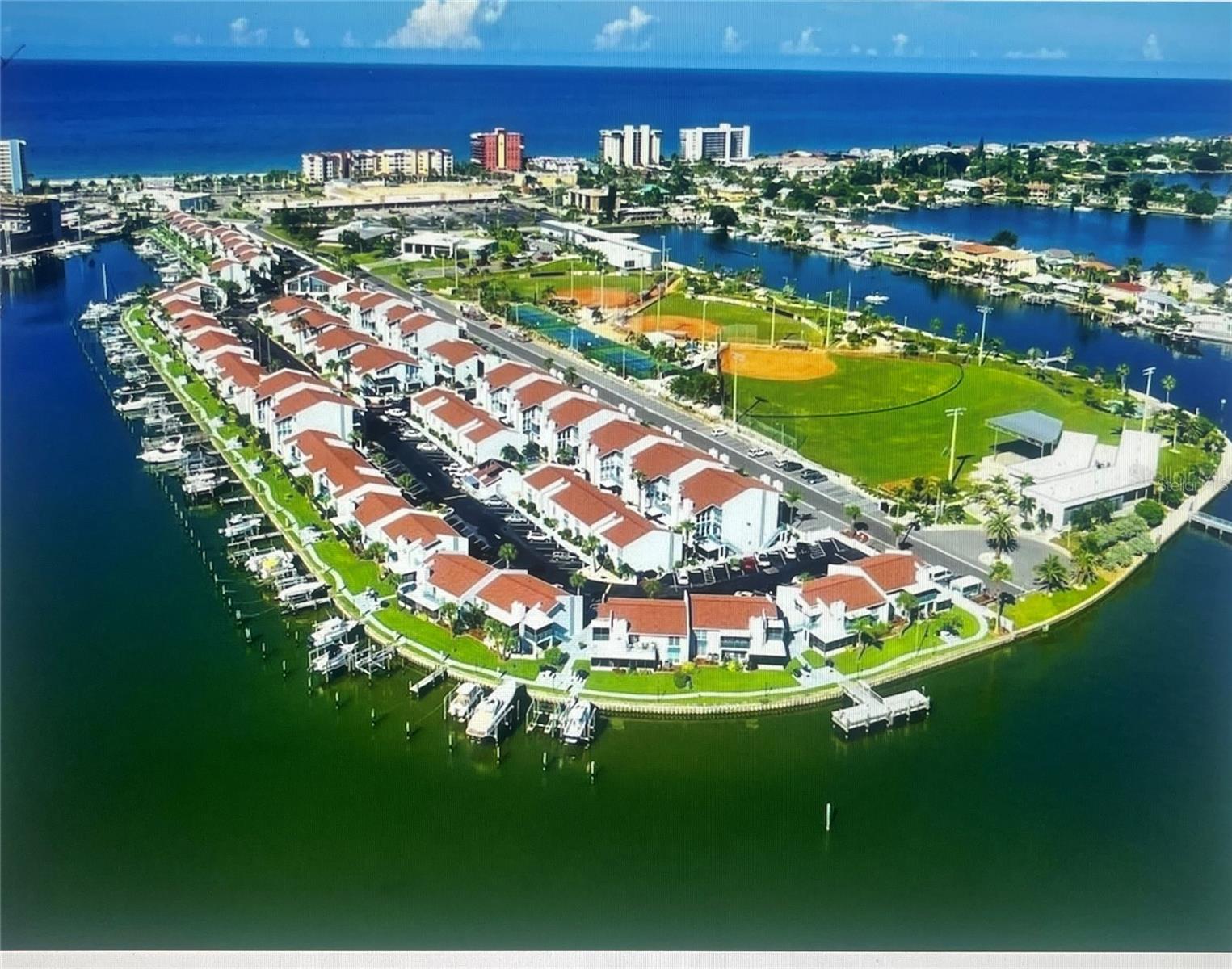 317 REX PL #G, MADEIRA BEACH, FL — photo 32