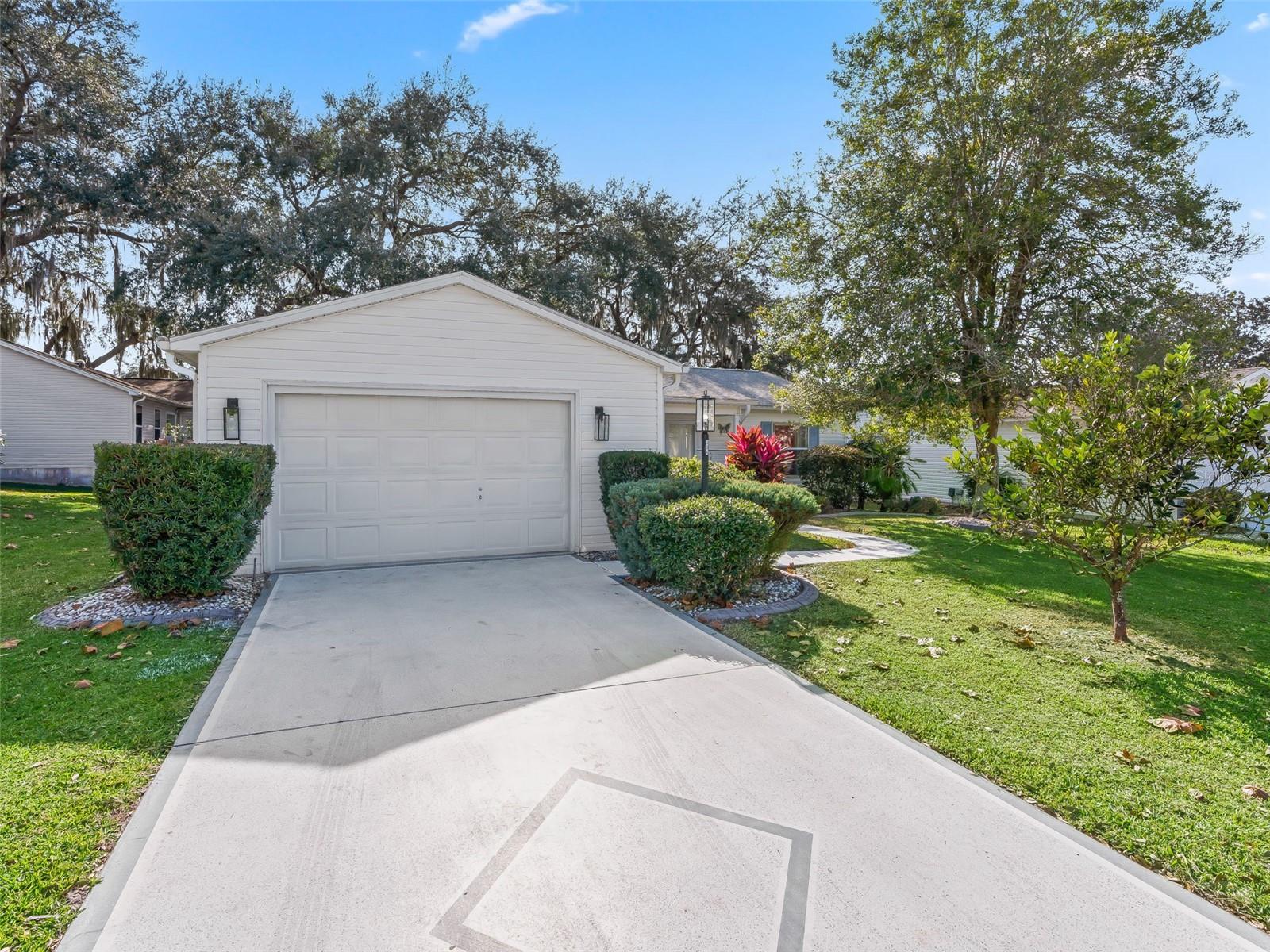 304 SAN MARINO DR, THE VILLAGES, FL — photo 6