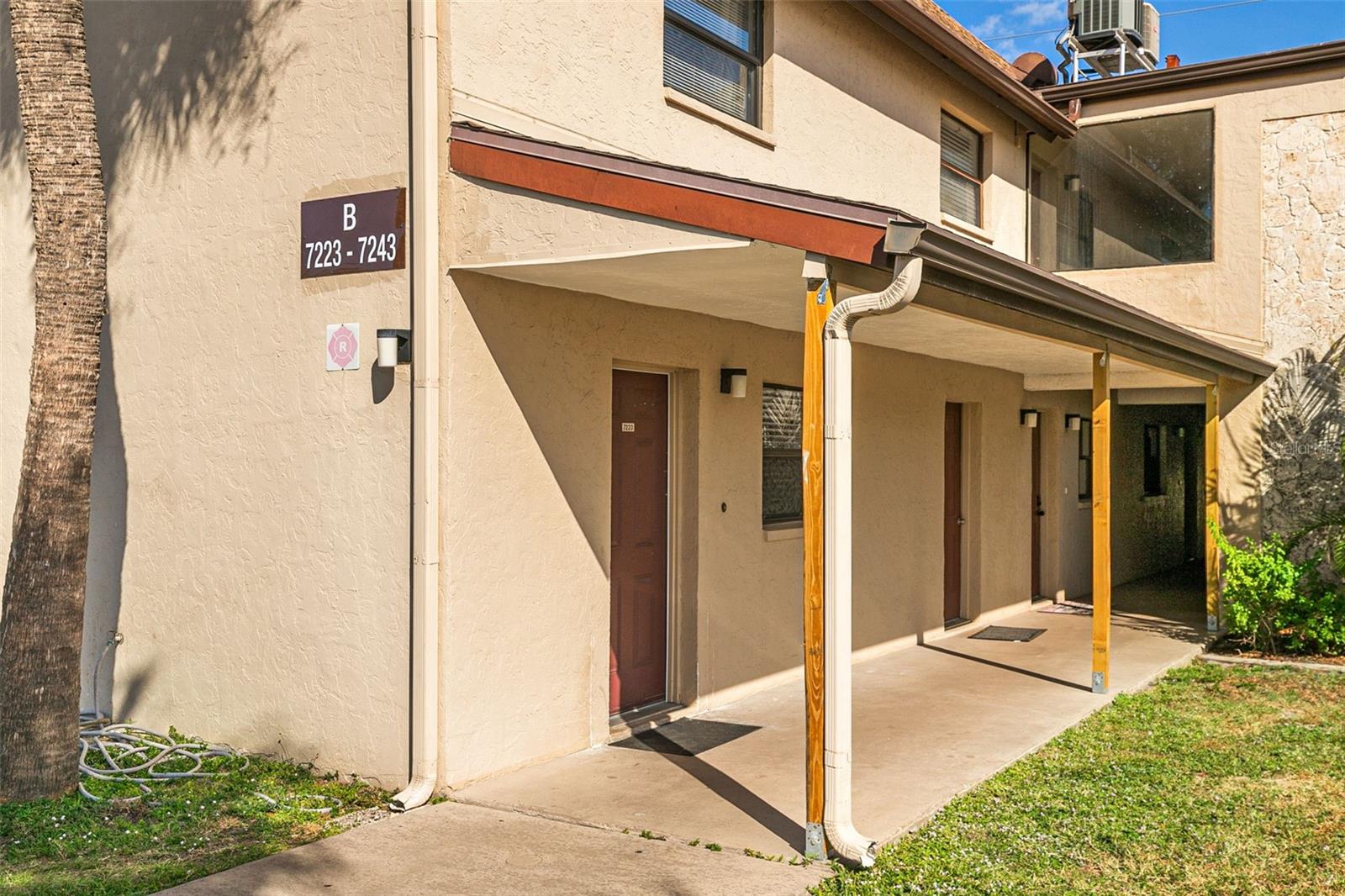 7223 CLOISTER DR #111, SARASOTA, FL