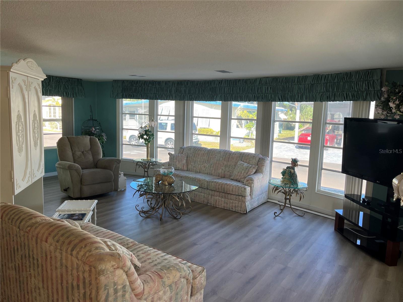 518 CERVINA DR N, VENICE, FL — photo 8