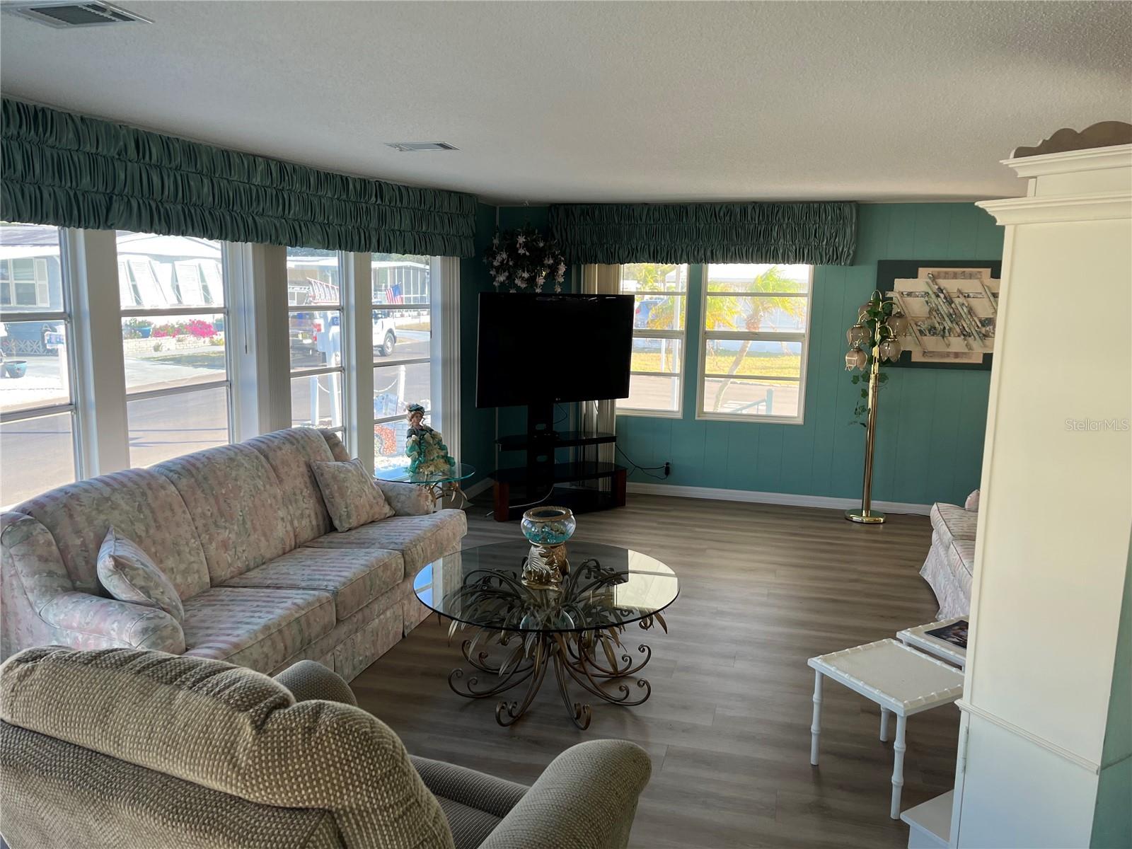 518 CERVINA DR N, VENICE, FL — photo 16