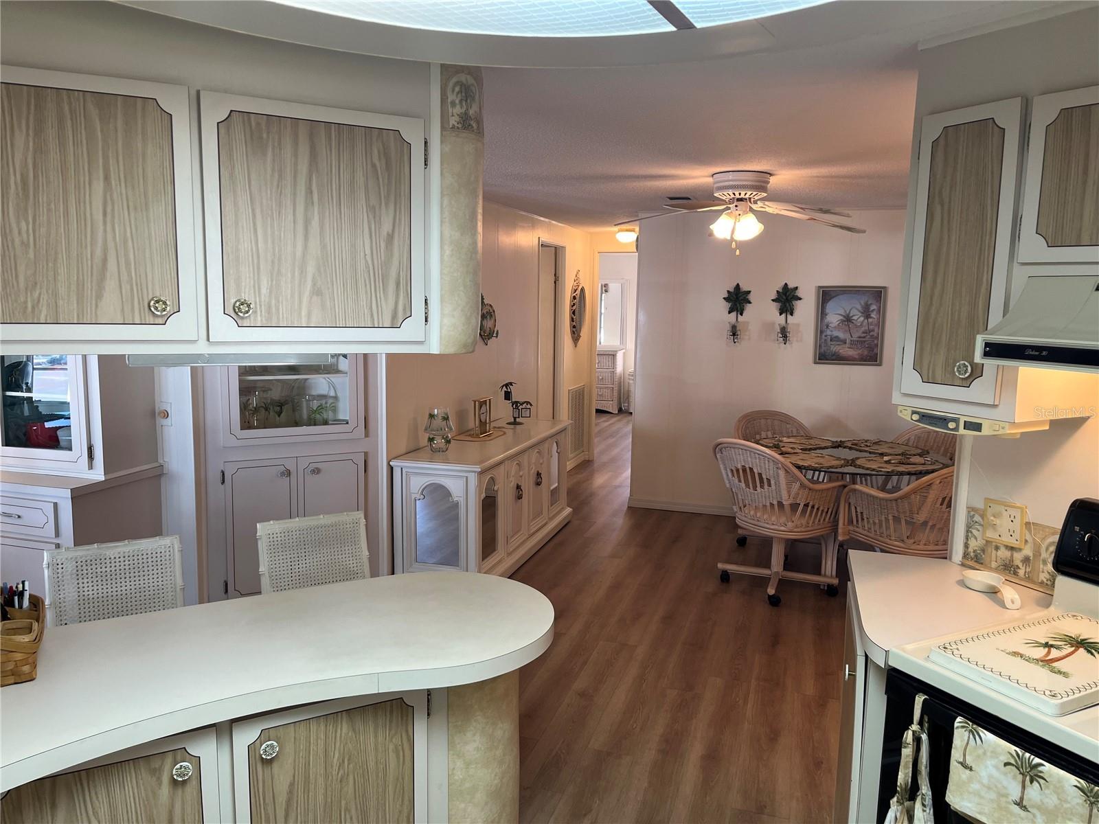 518 CERVINA DR N, VENICE, FL — photo 31