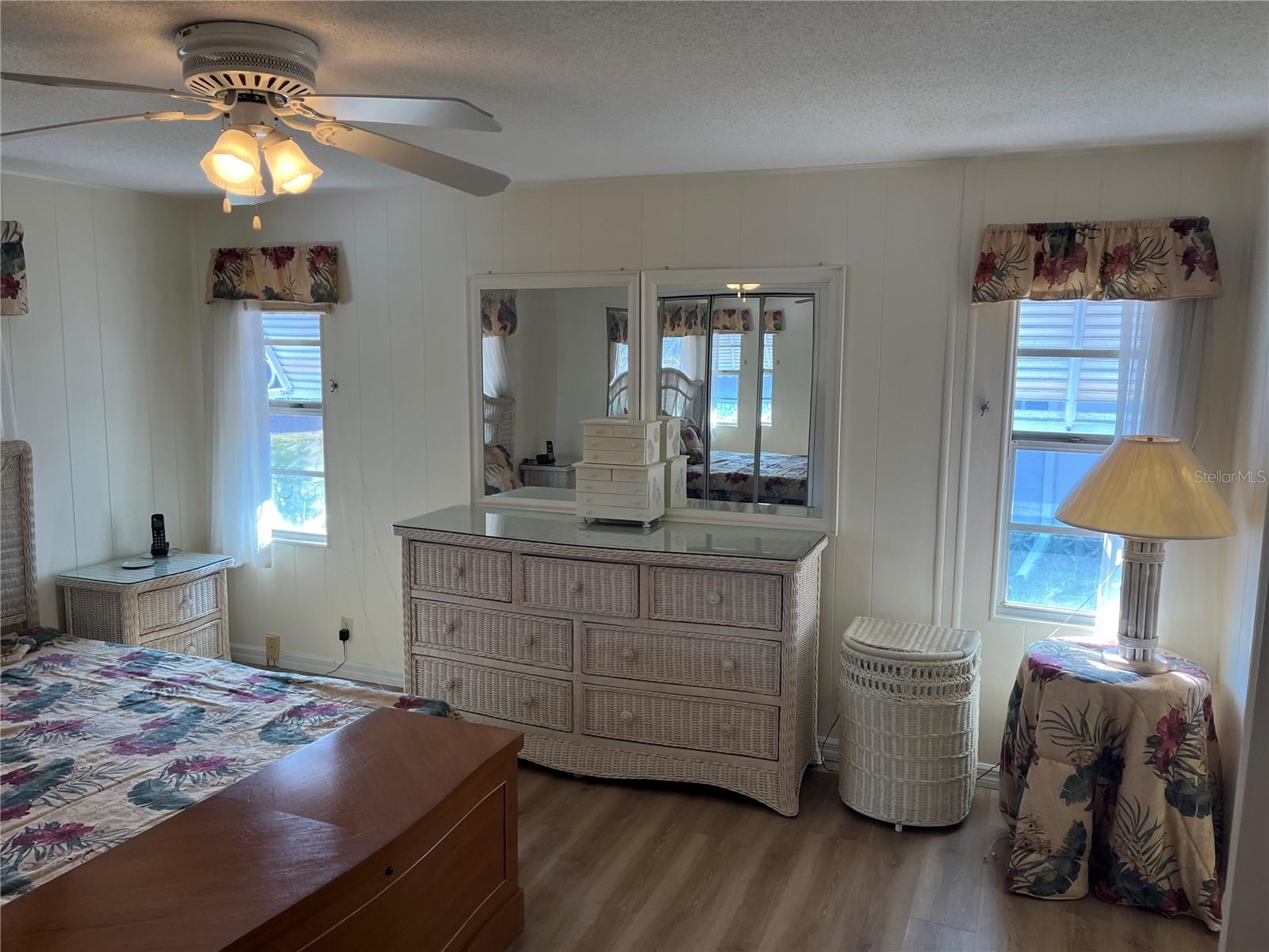 518 CERVINA DR N, VENICE, FL — photo 39