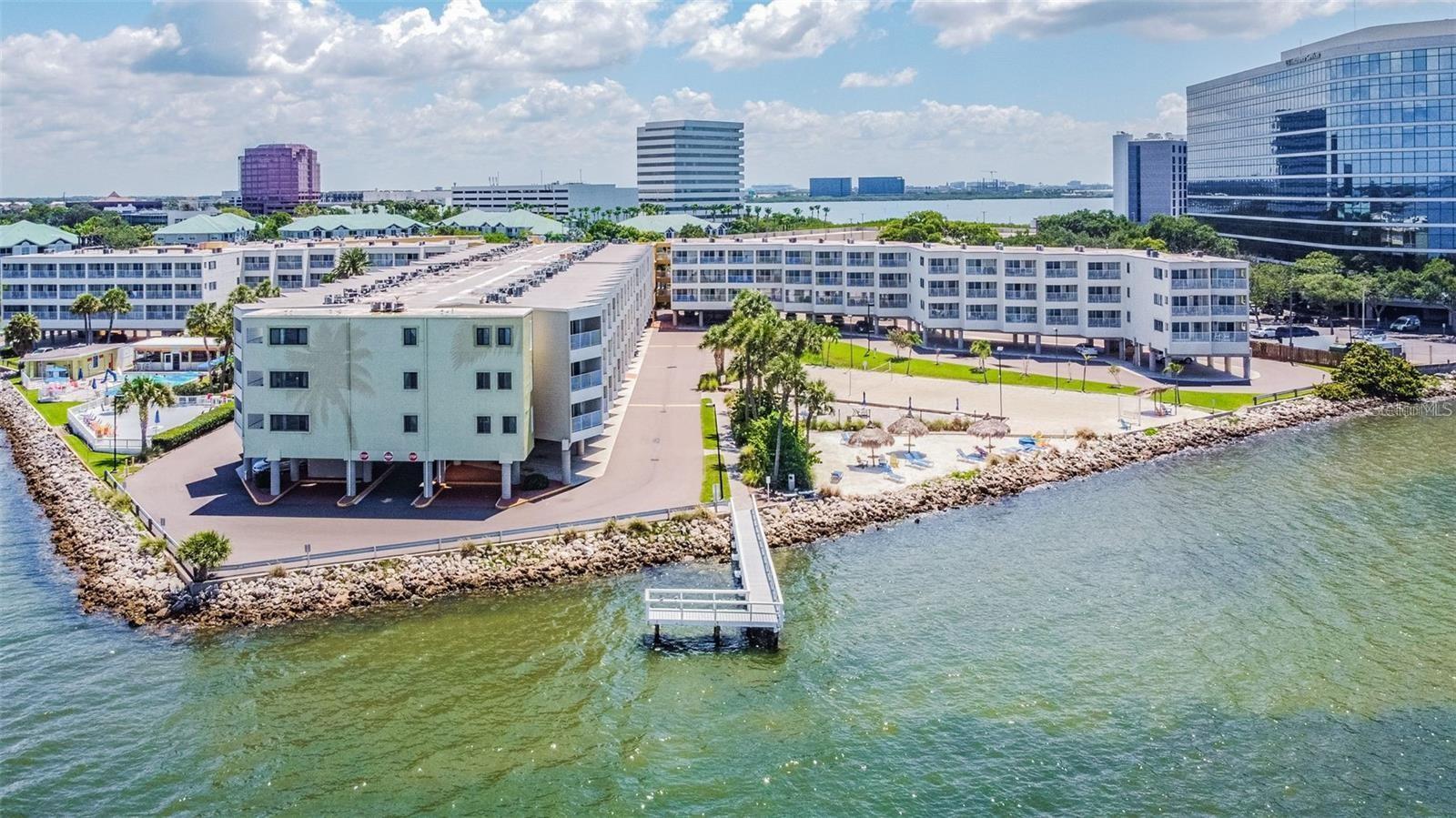 2506 N ROCKY POINT DR #305, TAMPA, FL — photo 2