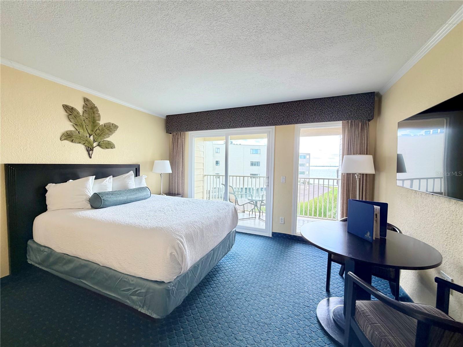 2506 N ROCKY POINT DR #305, TAMPA, FL — photo 9