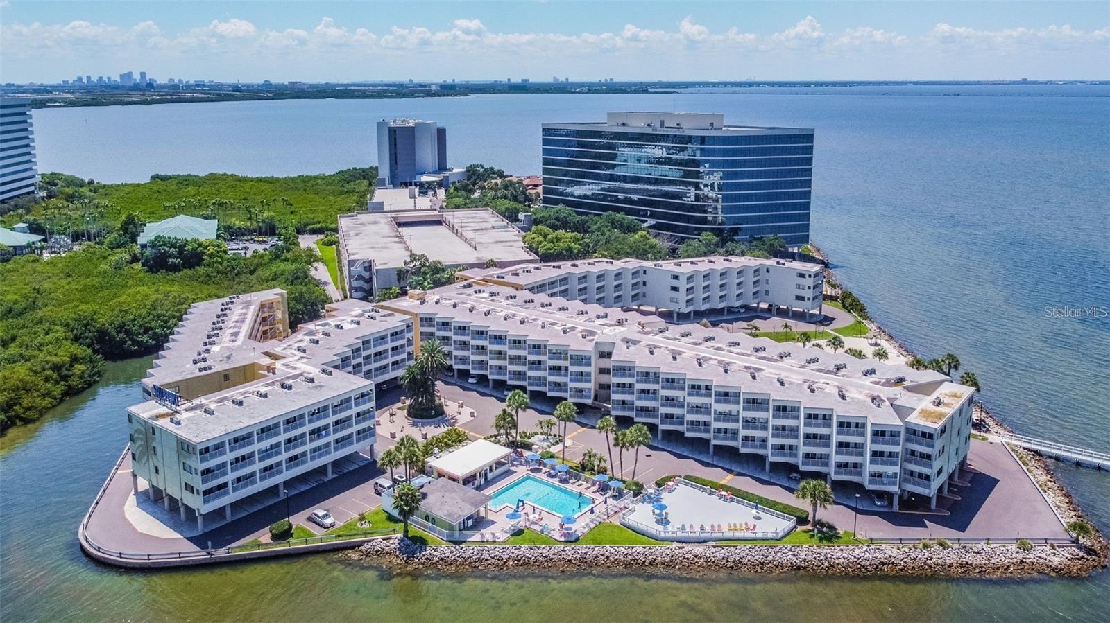 2506 N ROCKY POINT DR #305, TAMPA, FL — photo 13