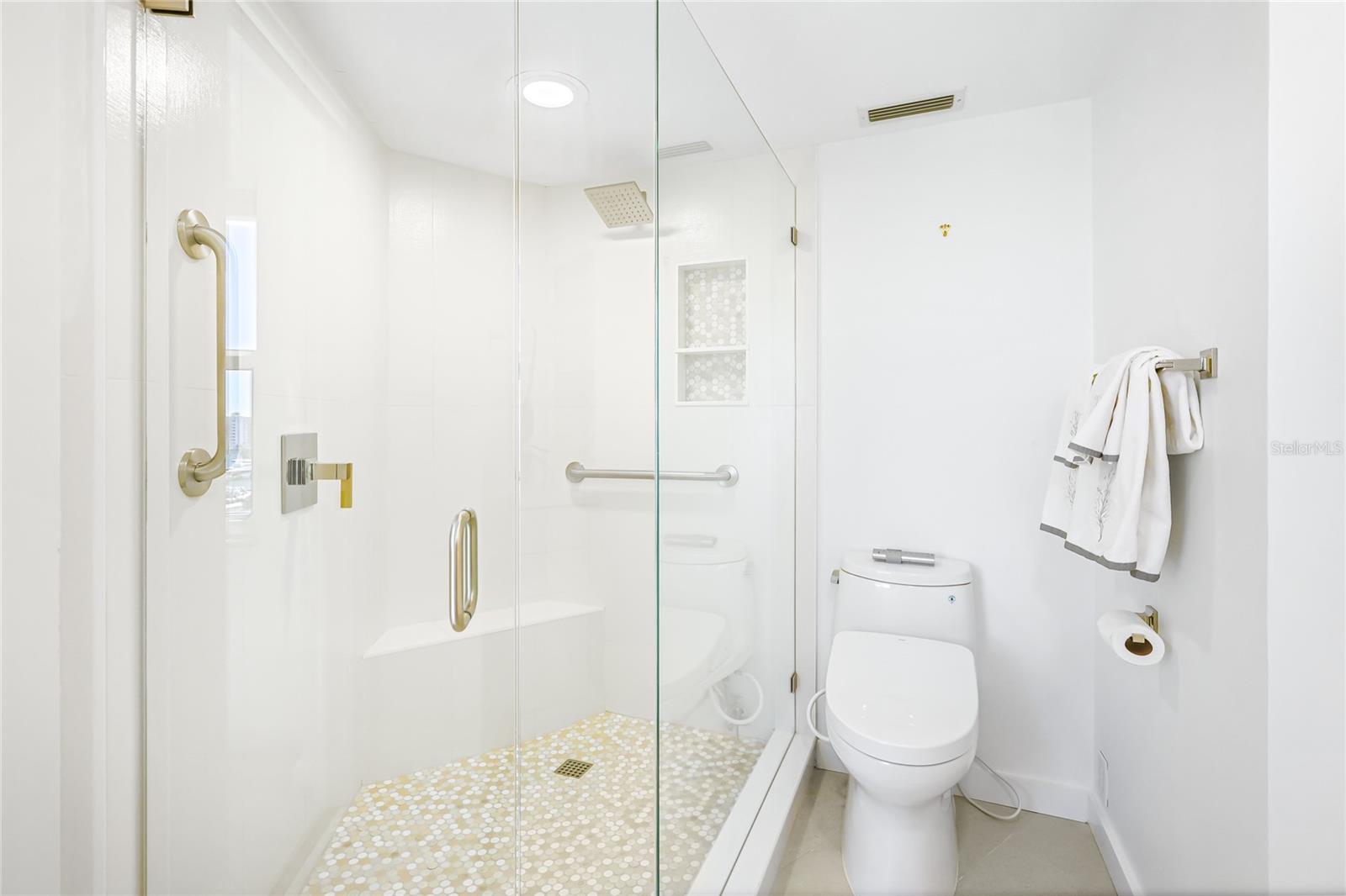 435 S GULFSTREAM AVE #1004, SARASOTA, FL — photo 16