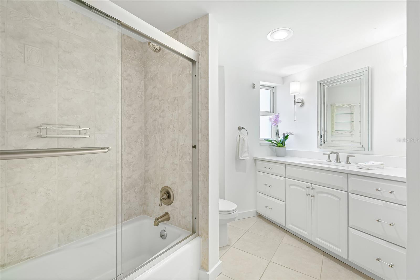 435 S GULFSTREAM AVE #1004, SARASOTA, FL — photo 23