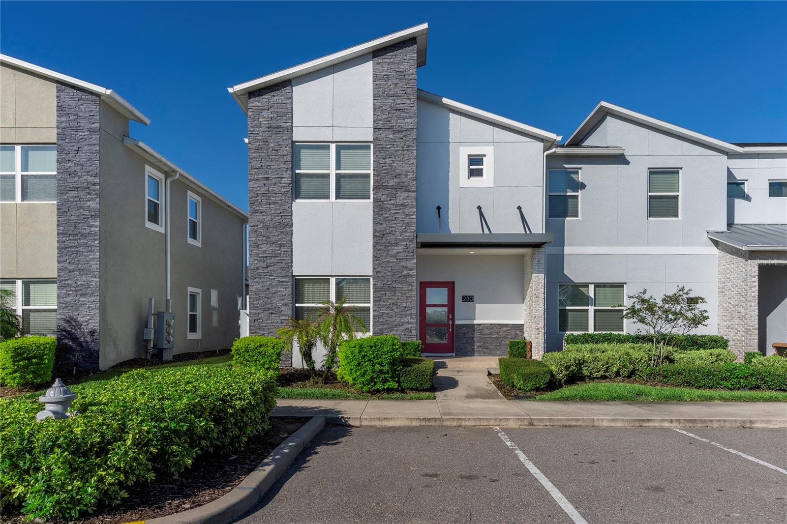230 OCEAN COURSE AVE, DAVENPORT, FL
