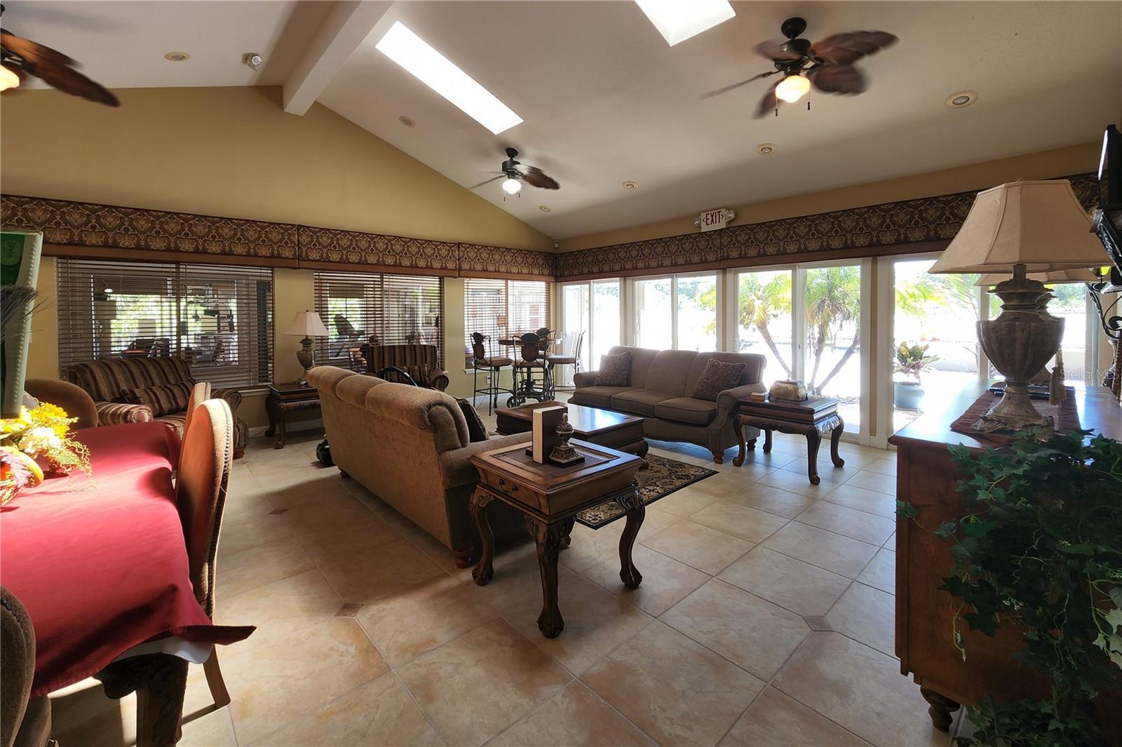 9100 DR MARTIN LUTHER KING JR ST N #905, ST PETERSBURG, FL — photo 39