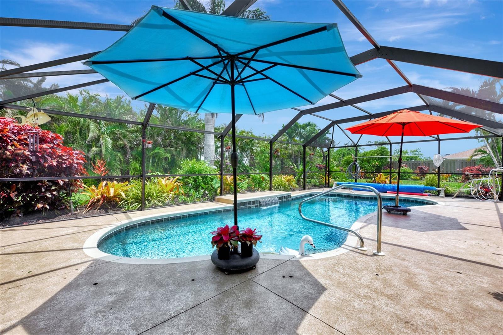 8170 CASA DE MEADOWS DR, ENGLEWOOD, FL — photo 7