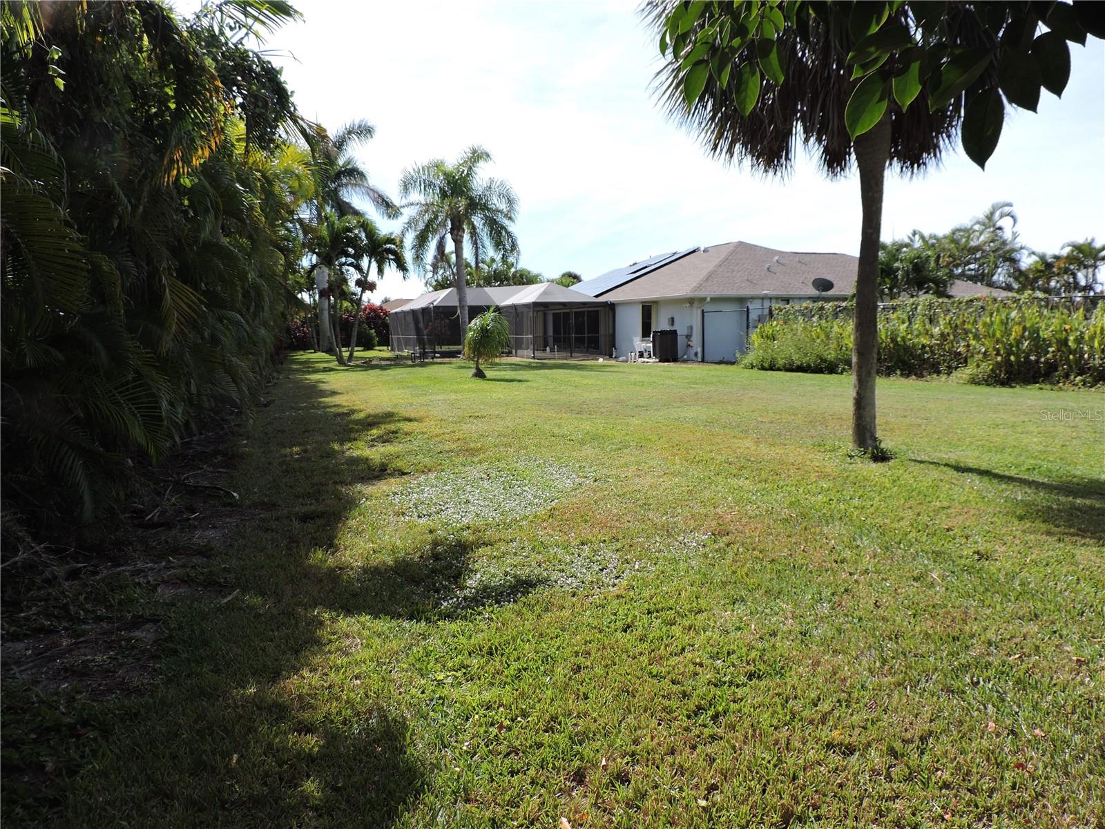 8170 CASA DE MEADOWS DR, ENGLEWOOD, FL — photo 60