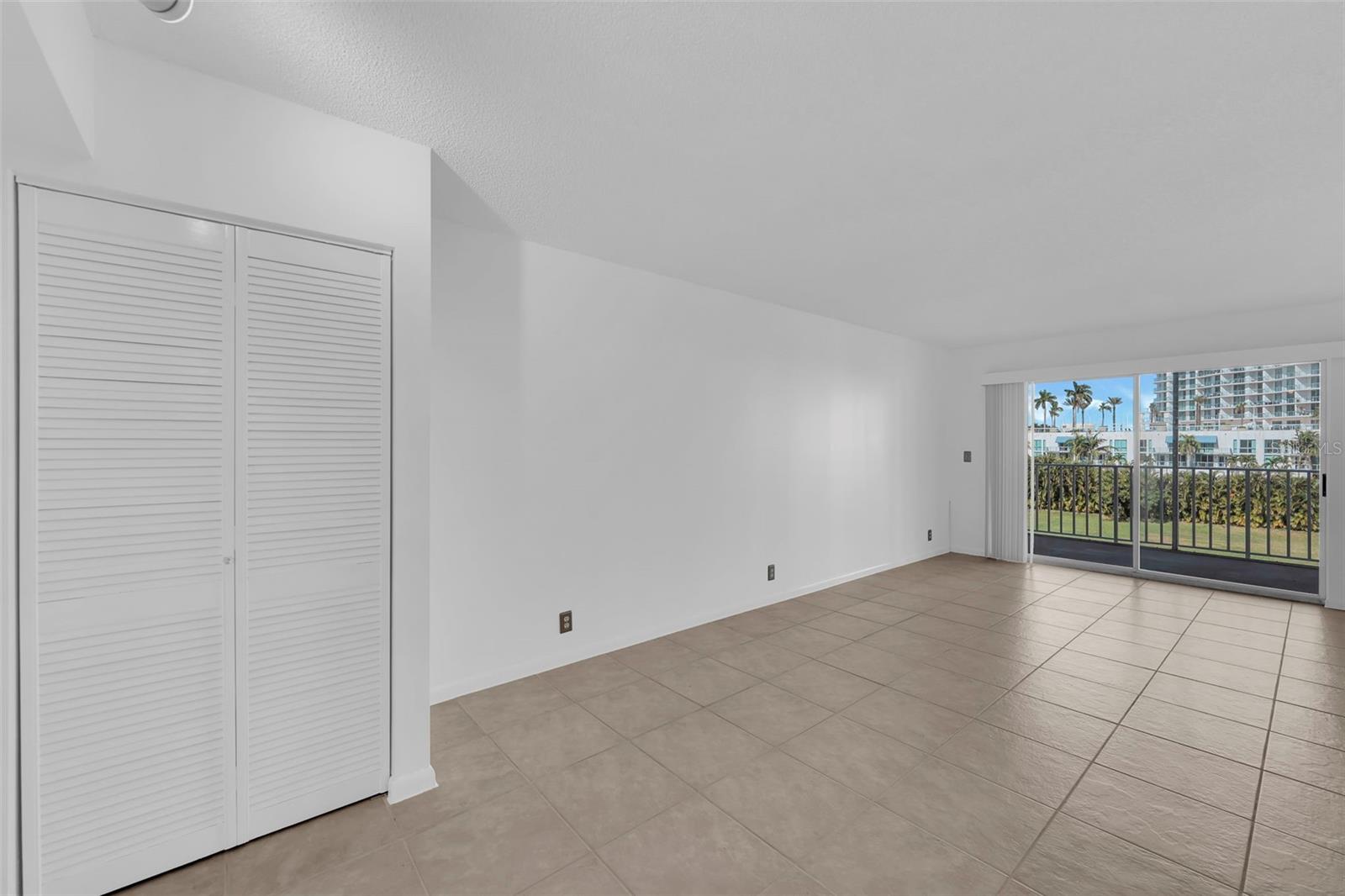 2875 PALM BEACH BLVD #205, FORT MYERS, FL — photo 5