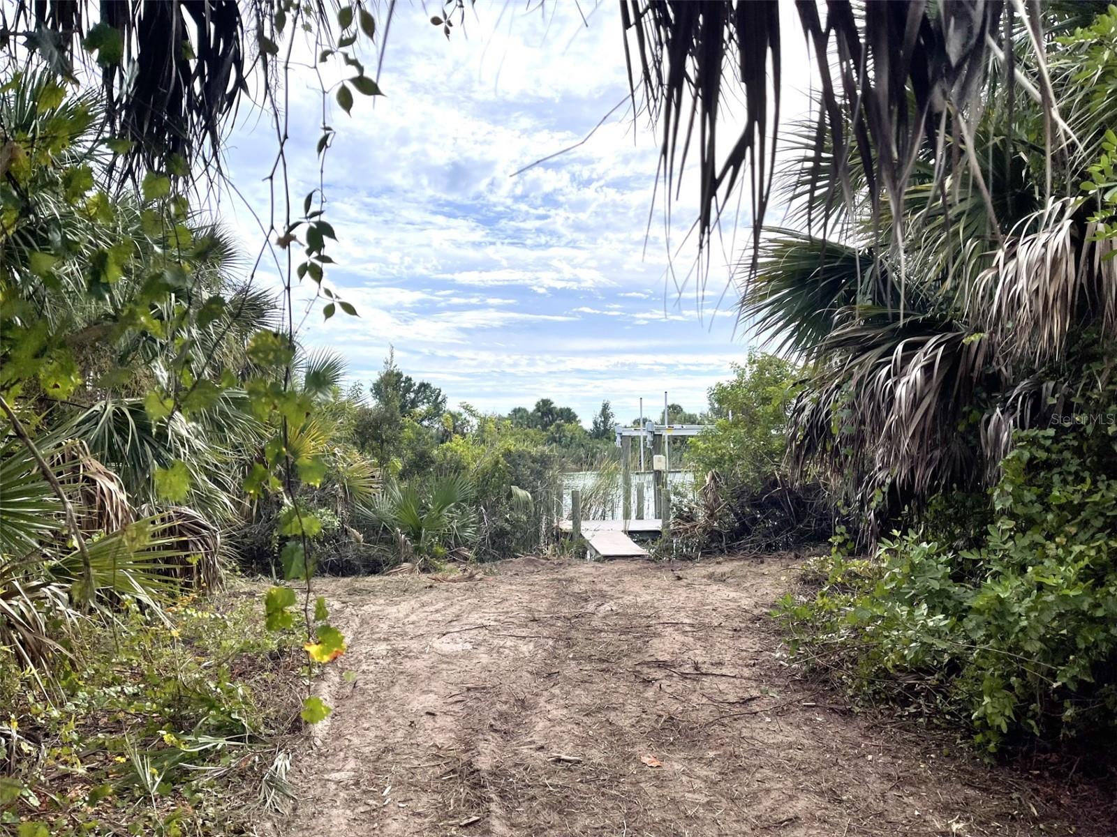 13281 LONGVILLE AVE, PORT CHARLOTTE, FL — photo 2