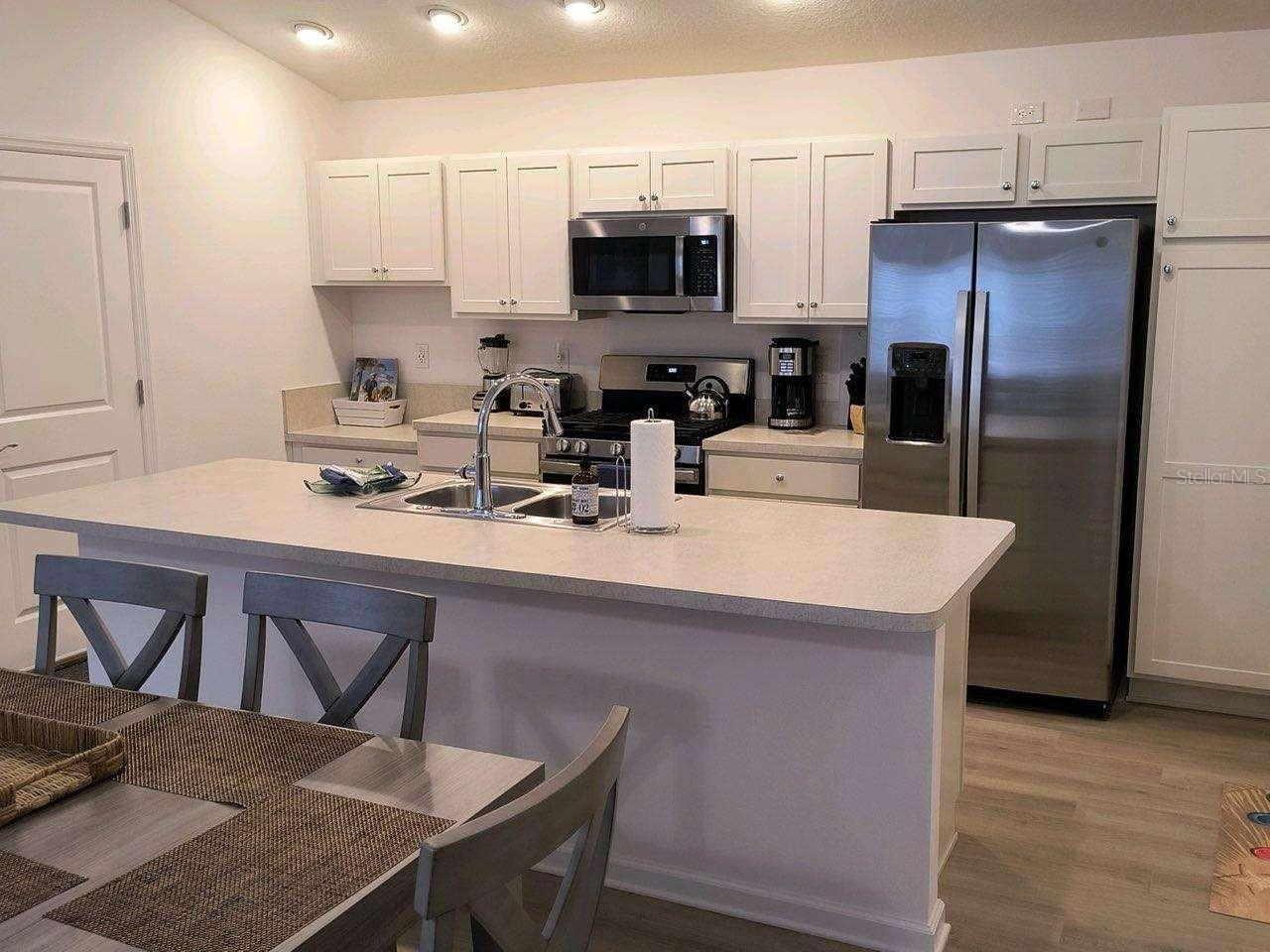 2845 CHARITY LOOP, THE VILLAGES, FL — photo 4