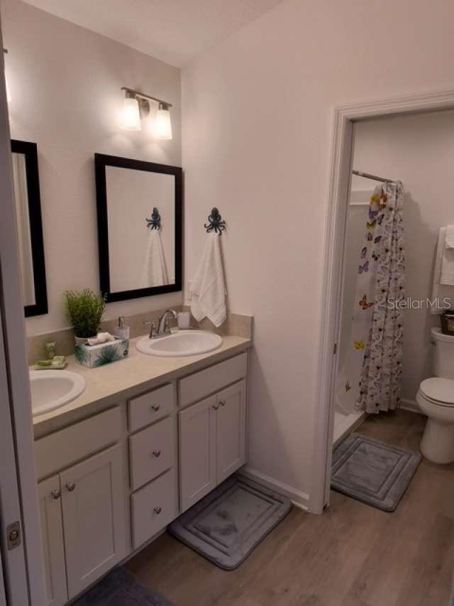 2845 CHARITY LOOP, THE VILLAGES, FL — photo 10