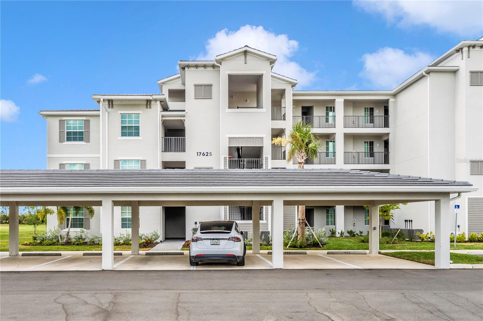 17625 OPAL SAND DR #106, VENICE, FL