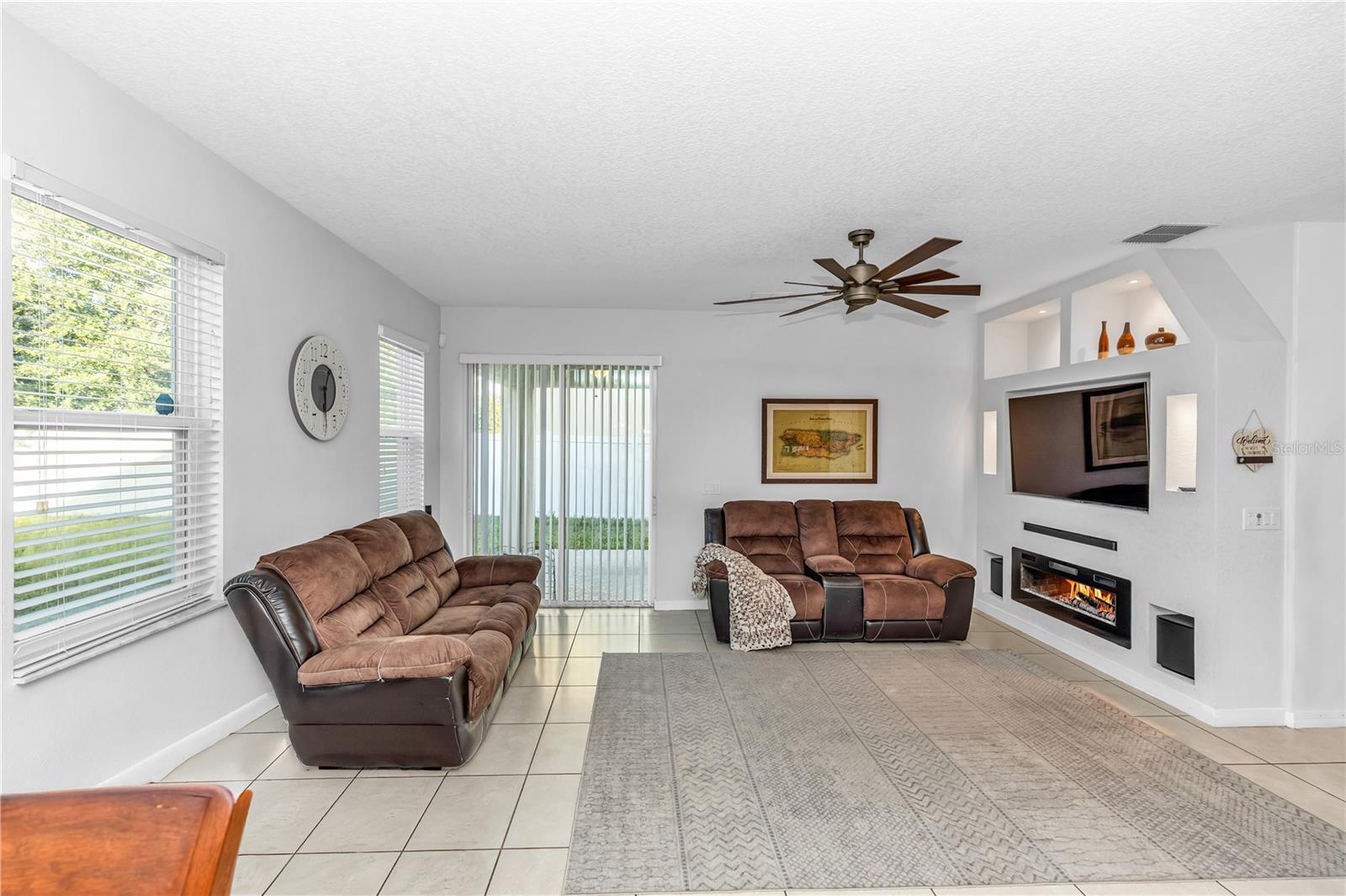 3301 BETHPAGE LOOP, MOUNT DORA, FL — photo 11