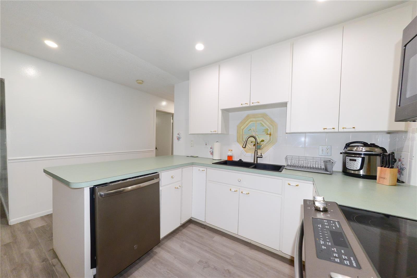 124 CADDY RD, ROTONDA WEST, FL — photo 17