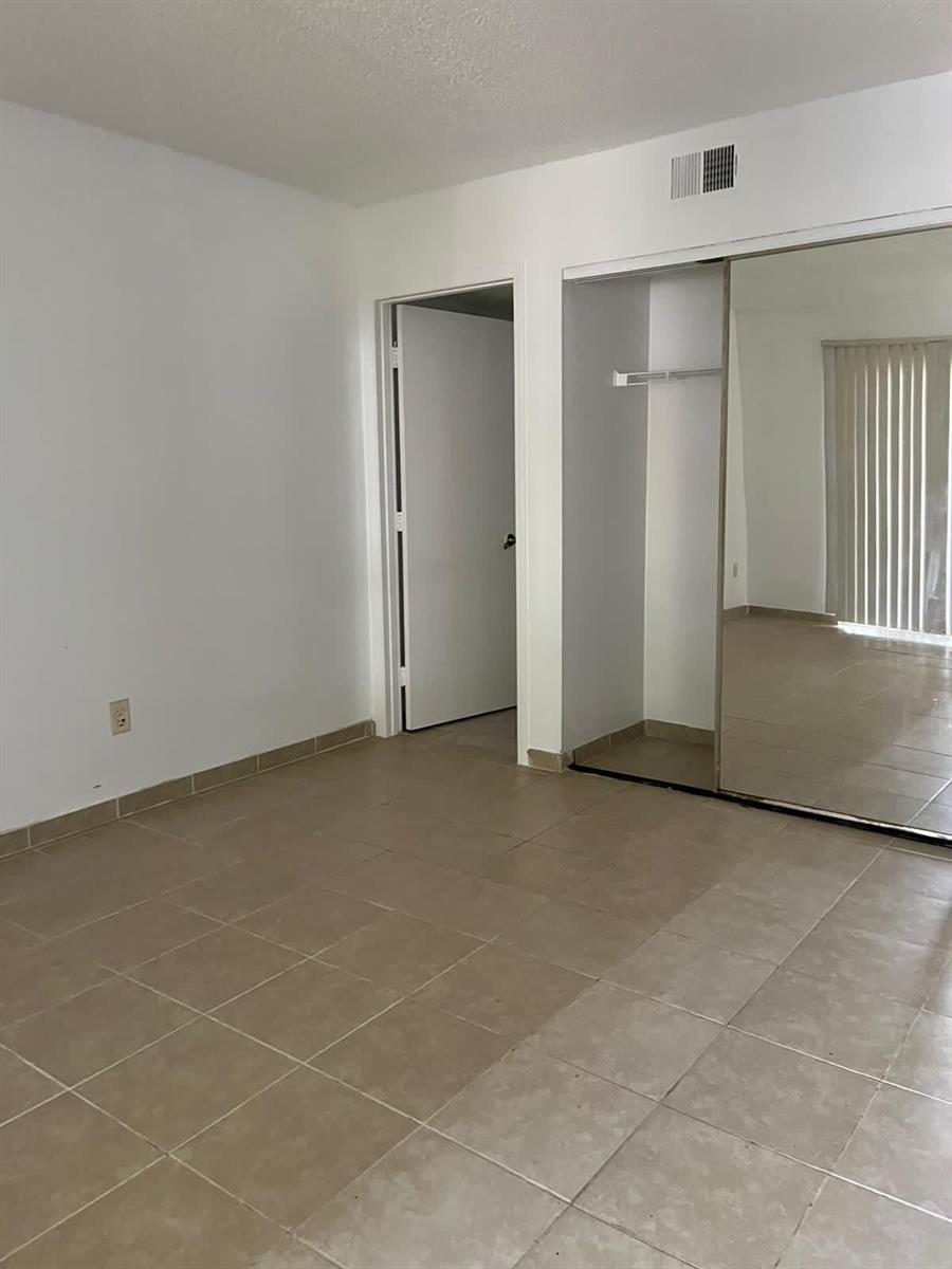 8236 FAIRWAYS CIR #D102, OCALA, FL — photo 29