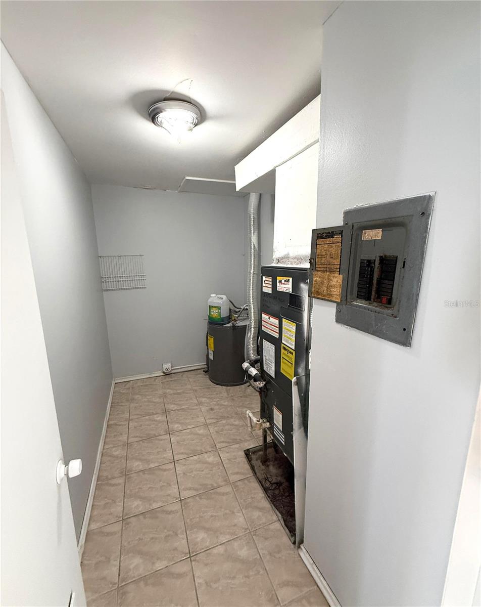 9002 TUDOR DR #K201, TAMPA, FL — photo 22