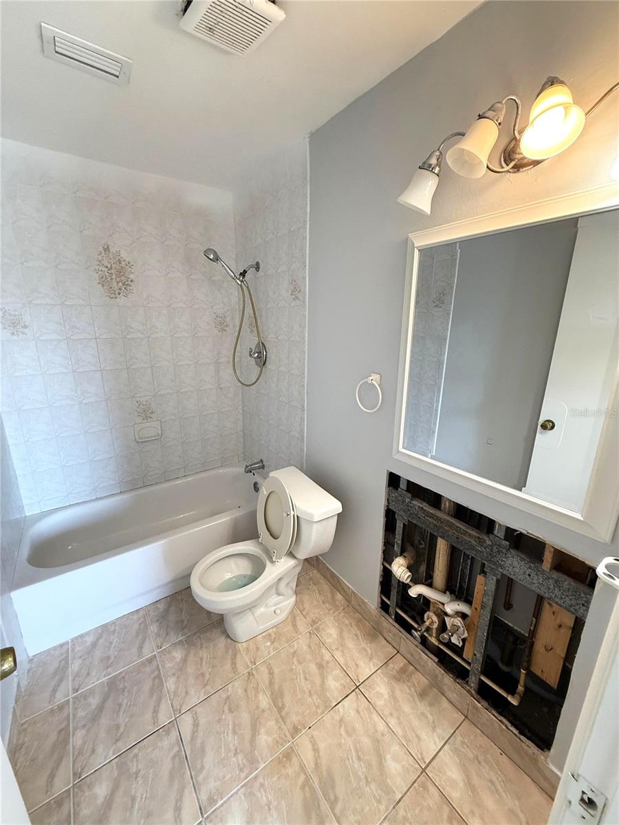 9002 TUDOR DR #K201, TAMPA, FL — photo 26