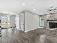 1752 N CENTRAL AVE — photo 33