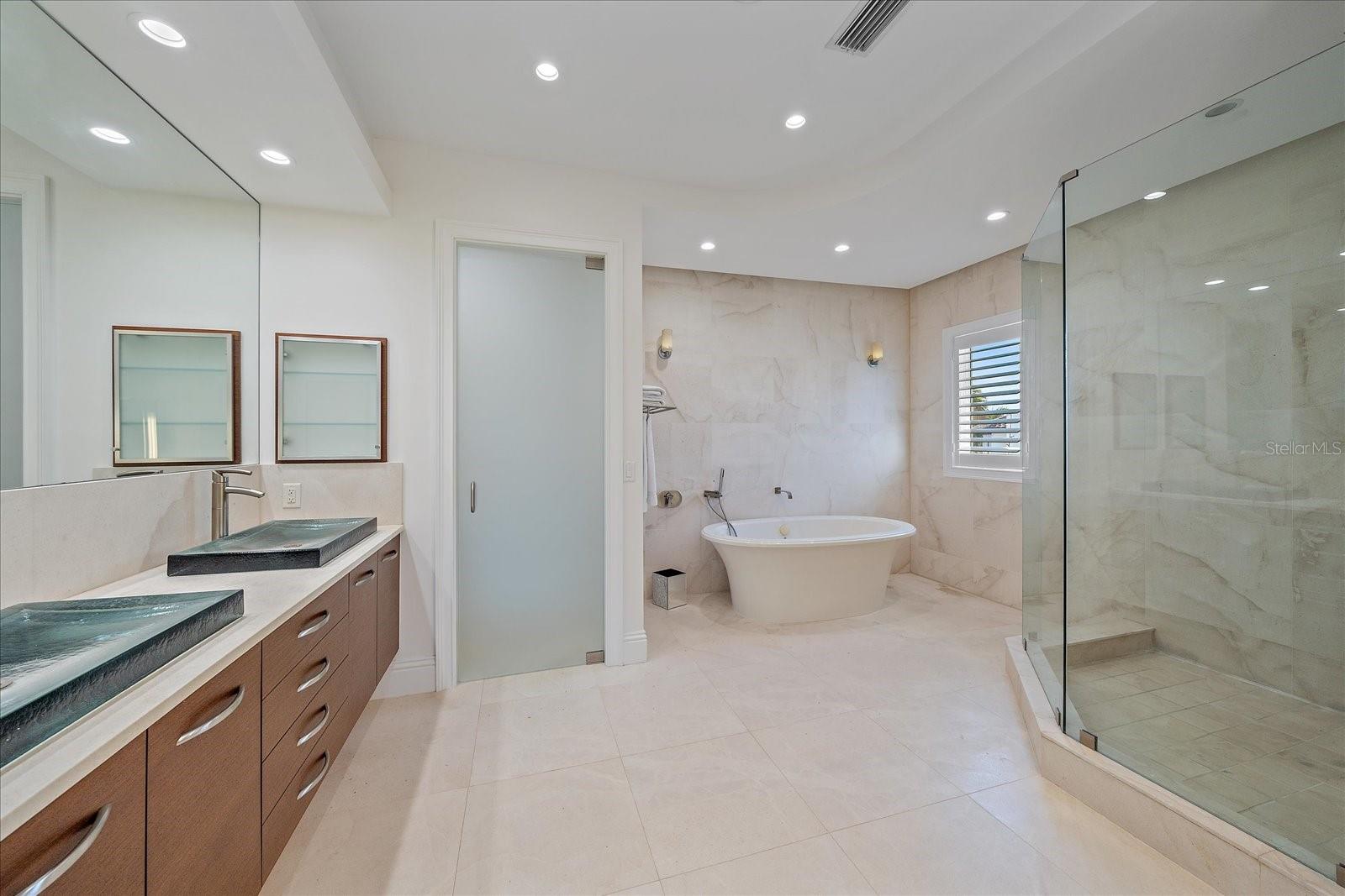 4136 ROBERTS POINT CIR, SARASOTA, FL — photo 52