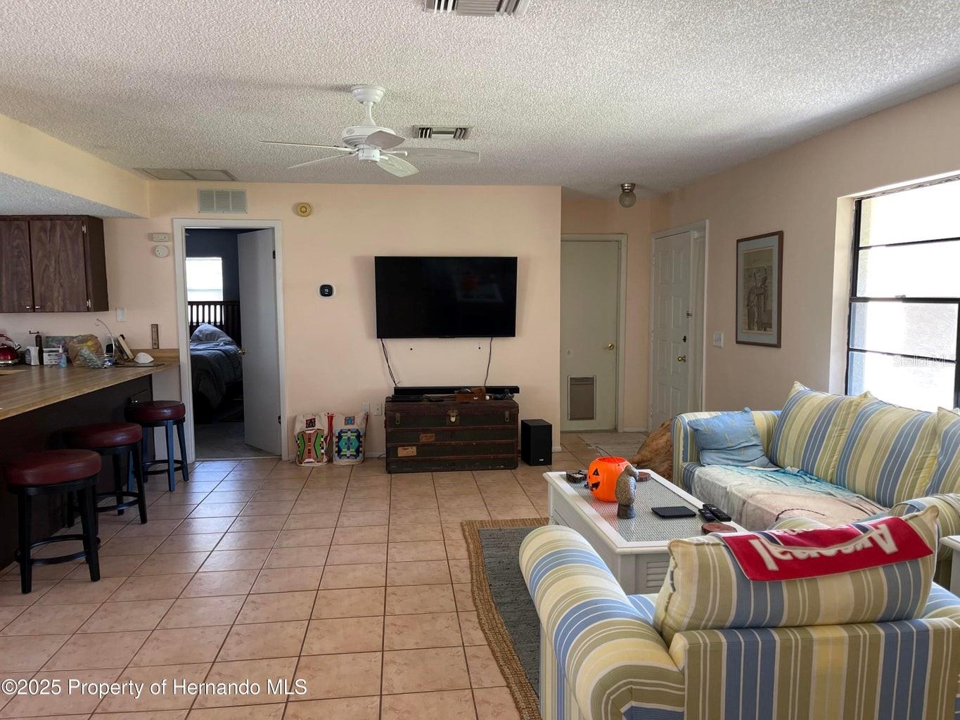6233 HANCOCK AVE, SPRING HILL, FL — photo 2