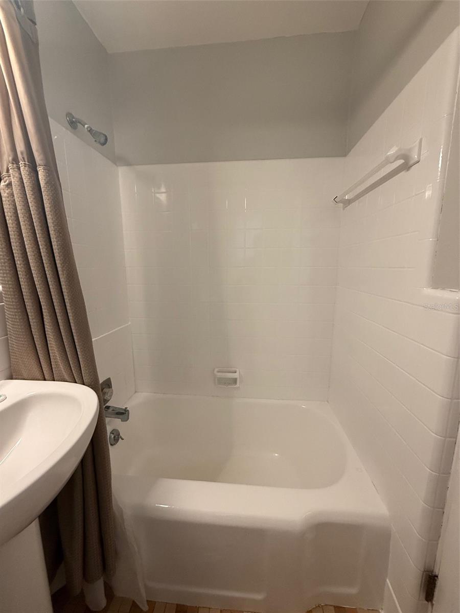 170 ROOSEVELT DR #10, SARASOTA, FL — photo 20