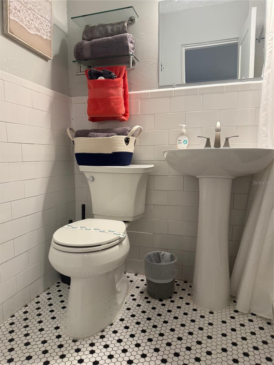170 ROOSEVELT DR #10, SARASOTA, FL — photo 26