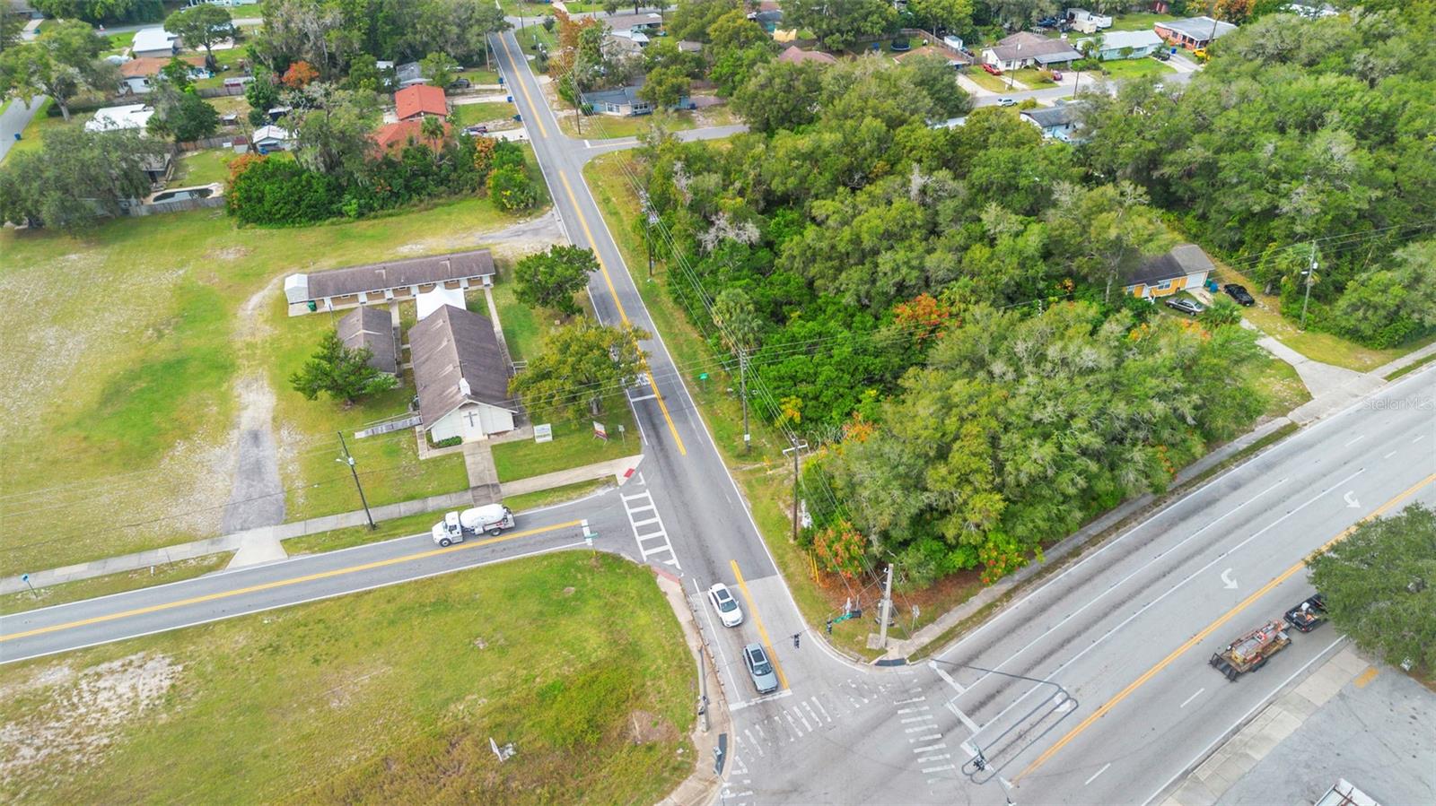 905 W BERESFORD AVE, DELAND, FL — photo 5