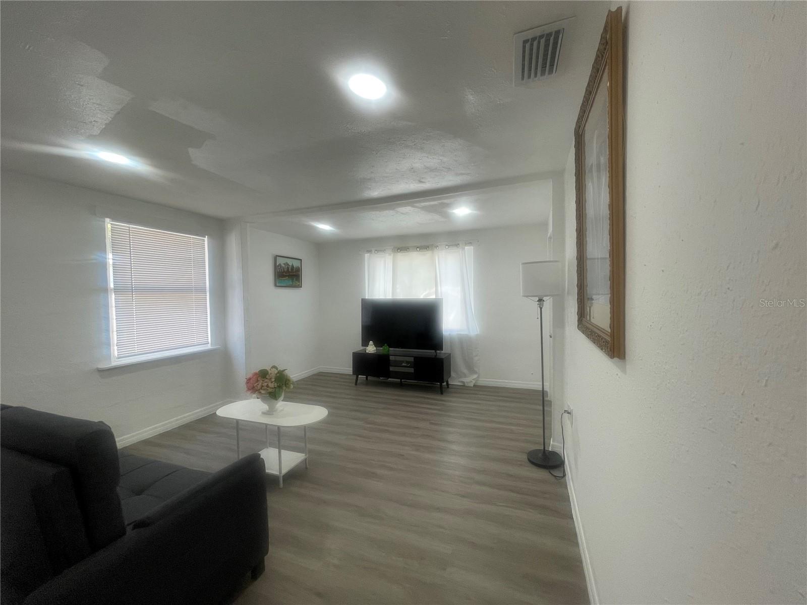 3950 45TH AVE N, ST PETERSBURG, FL — photo 11