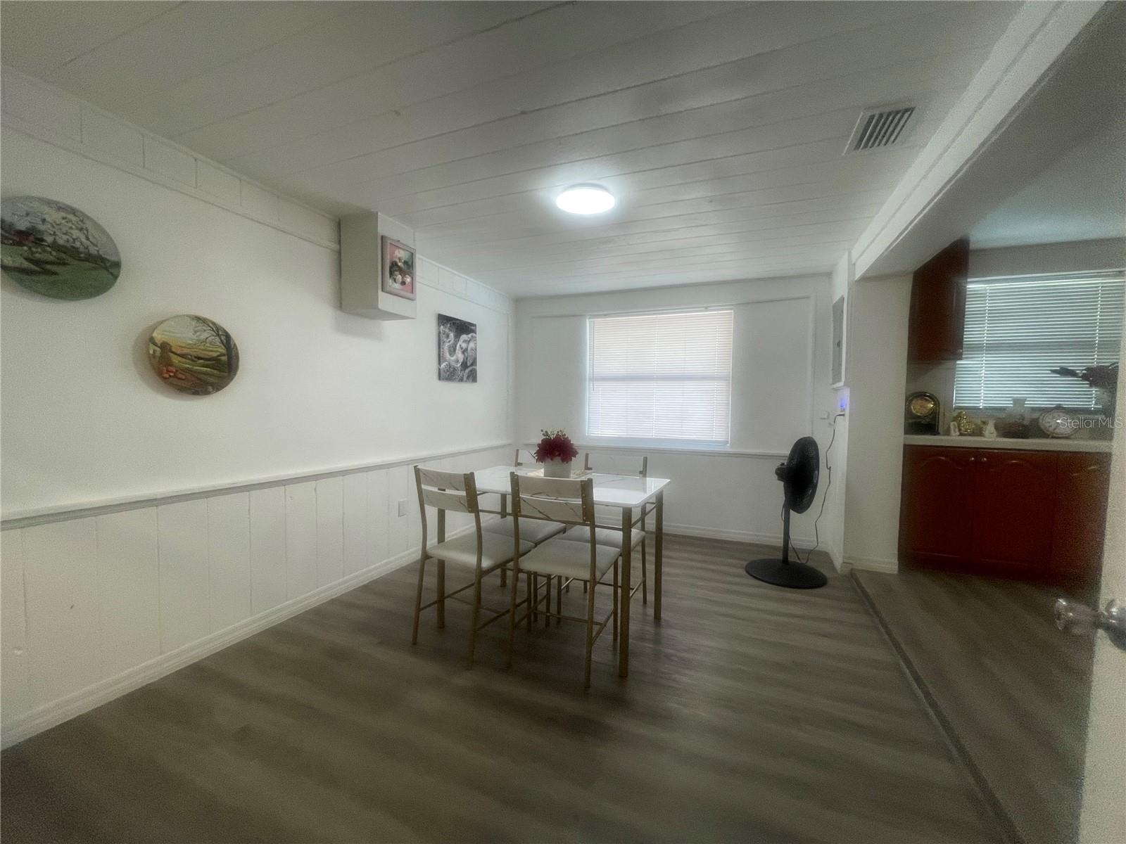3950 45TH AVE N, ST PETERSBURG, FL — photo 27