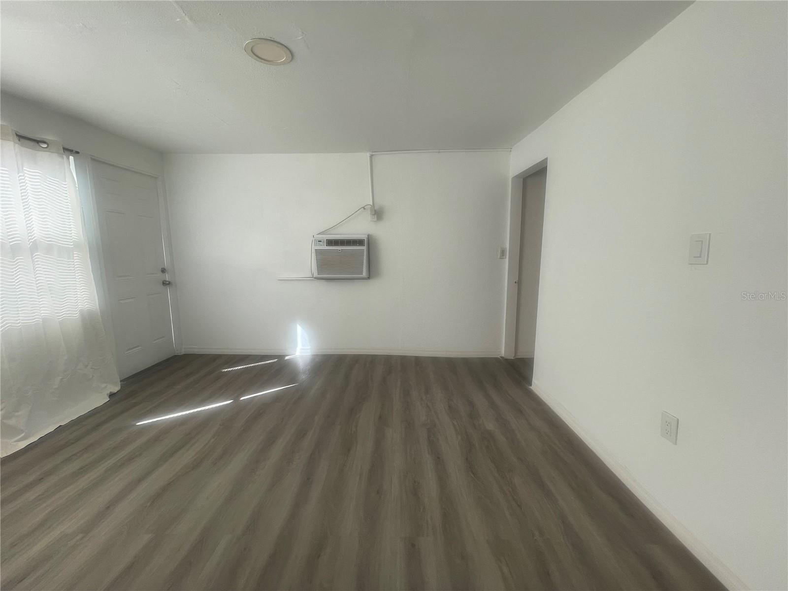 3950 45TH AVE N, ST PETERSBURG, FL — photo 40