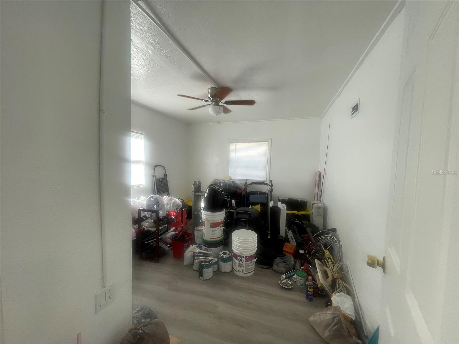 3950 45TH AVE N, ST PETERSBURG, FL — photo 41